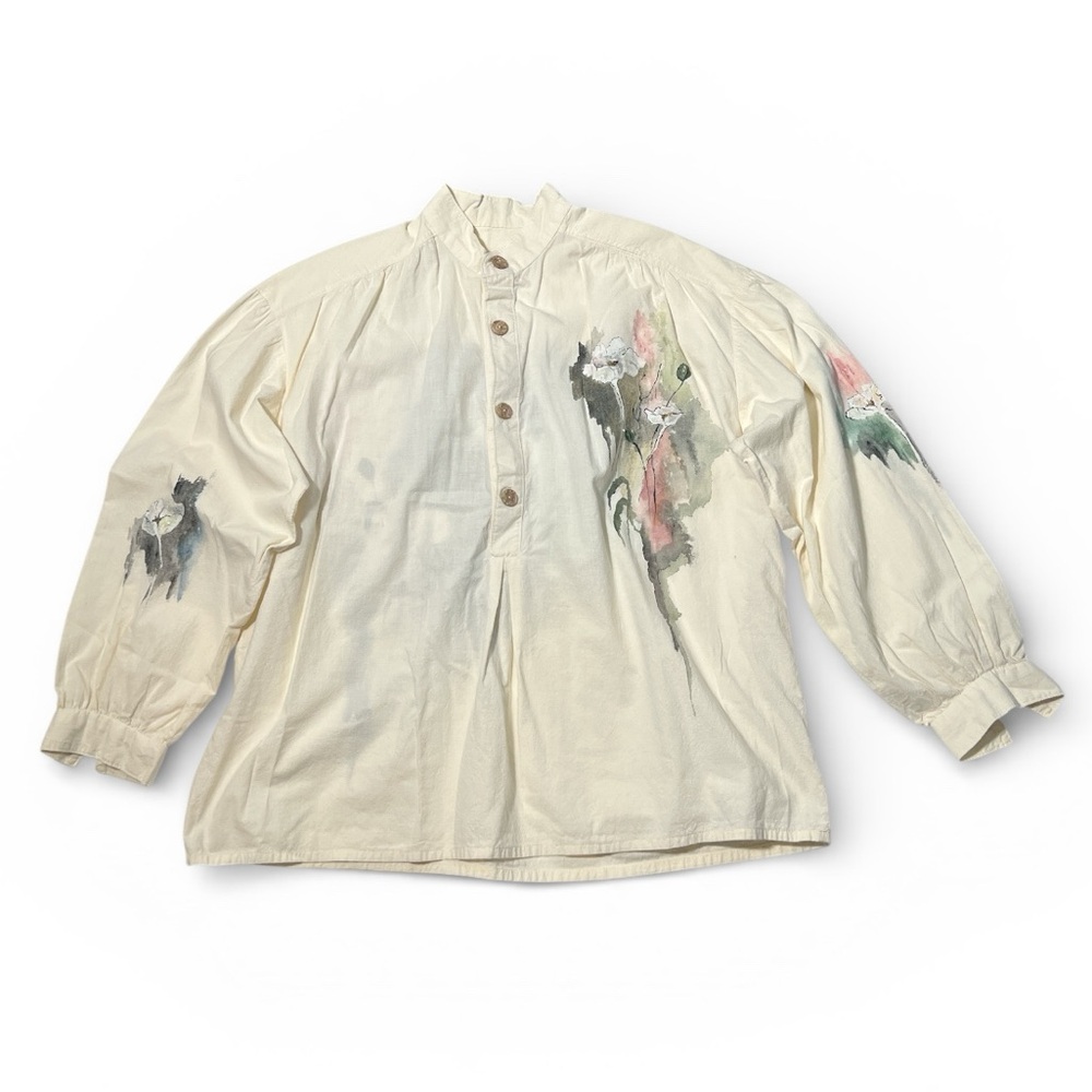 J Marie Women's Cream Artistic Shirt 1/2 Button Down